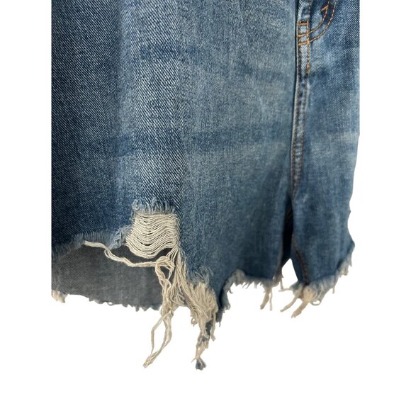 Wild Fable High Rise Distressed Denim Shorts Size 18 - Picture 4 of 9